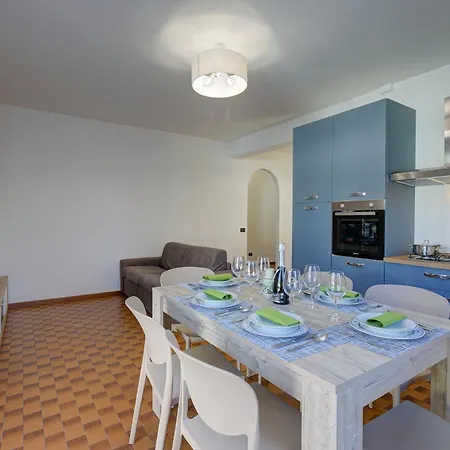 Diana & Family House - Happy * Vobarno