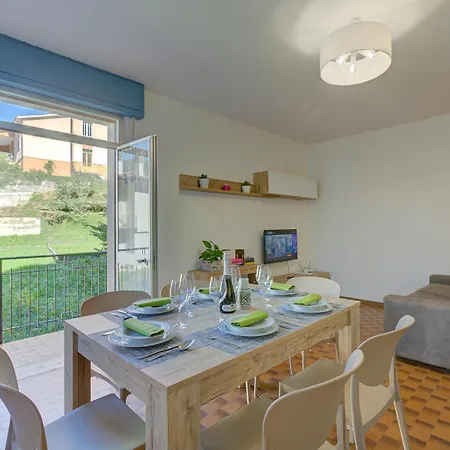 Apartament Diana & Family House - Happy